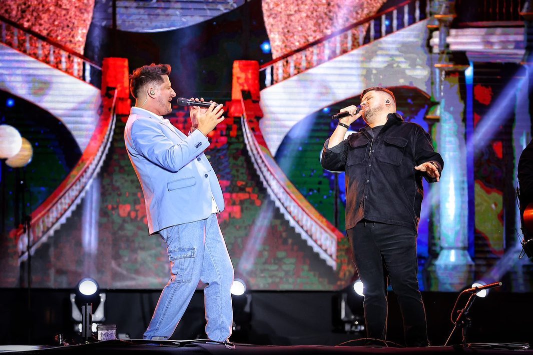André e Felipe lançam a canção “Só o Começo” (Ao Vivo no Mineirão)
